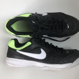 Men’s Nike  tennis shoes